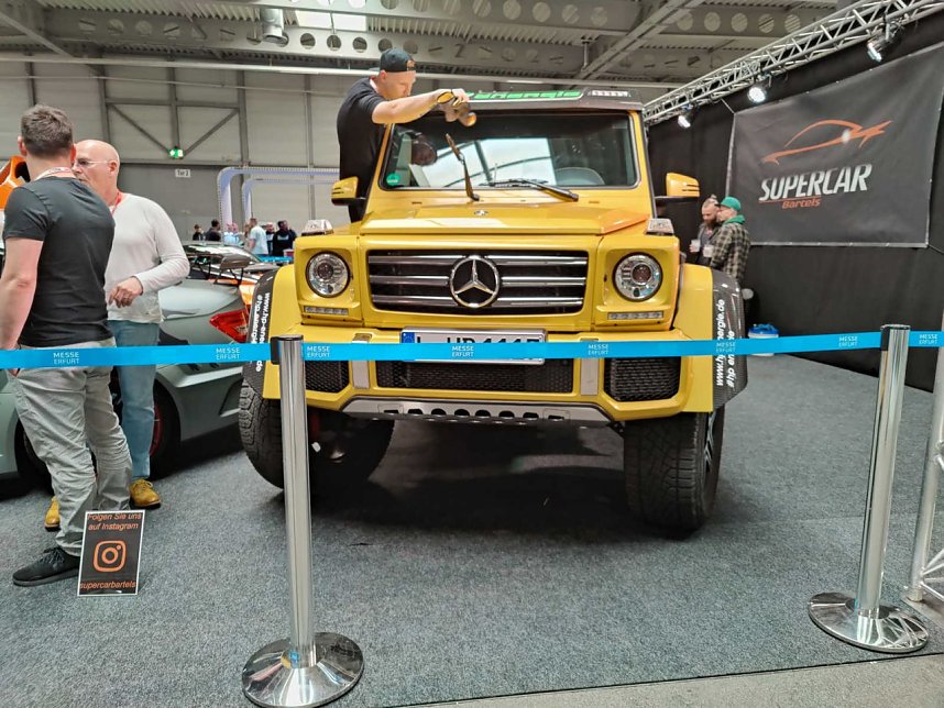 Peter Blei unterwegs auf der Erfurter Automobilmesse