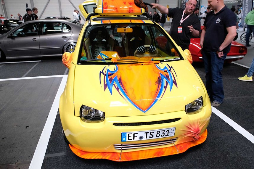 Peter Blei unterwegs auf der Erfurter Automobilmesse