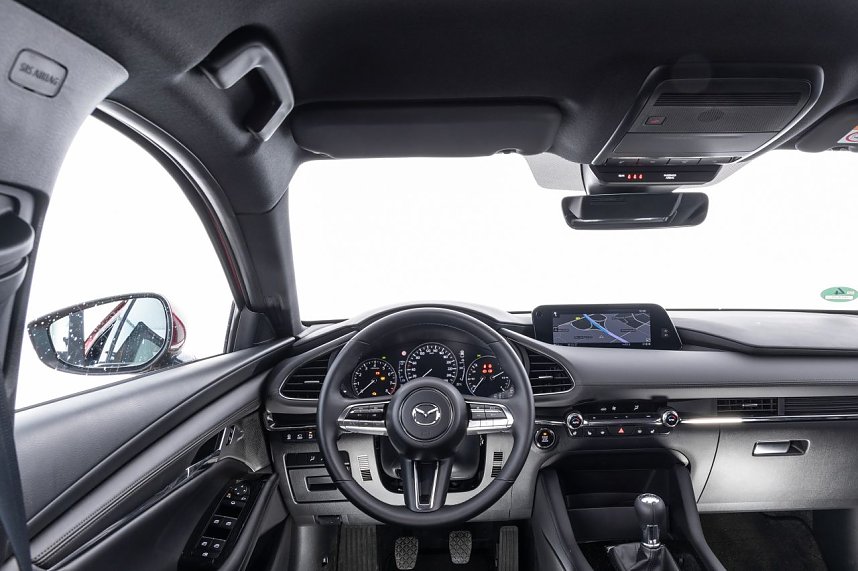 Fahrzeugbedienung im Mazda