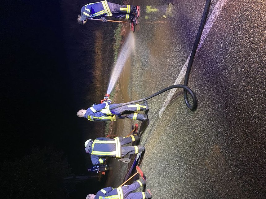 Feuerwehr im Einsatz nach Starkregen bei Breitenworbis