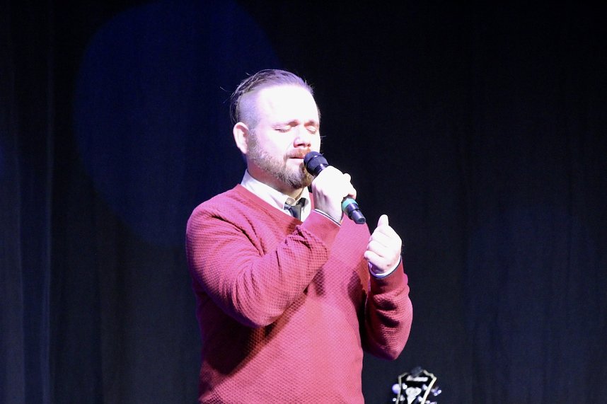 In Haus der Kunst in Sondershausen fand das vorletzte Weihnachtskonzert des Tenortrios Fellas, in diesem Jahr, vor ausverkauftem Haus statt. Am Klavier begleitete sie die bekannten Pianistin Rosalina Genchev 