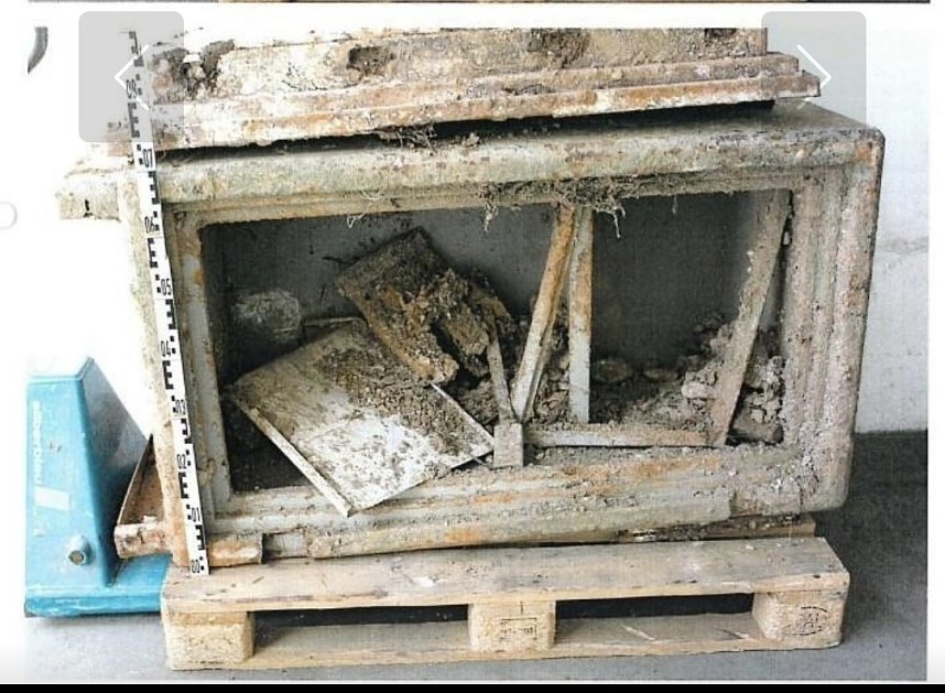 Bild des ge&ouml;ffneten Tresors