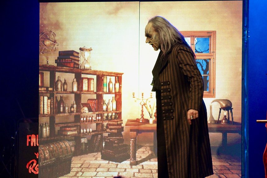 Rockthater "Faust n Roll" nach Goethe im Stocksen in Sondershausen