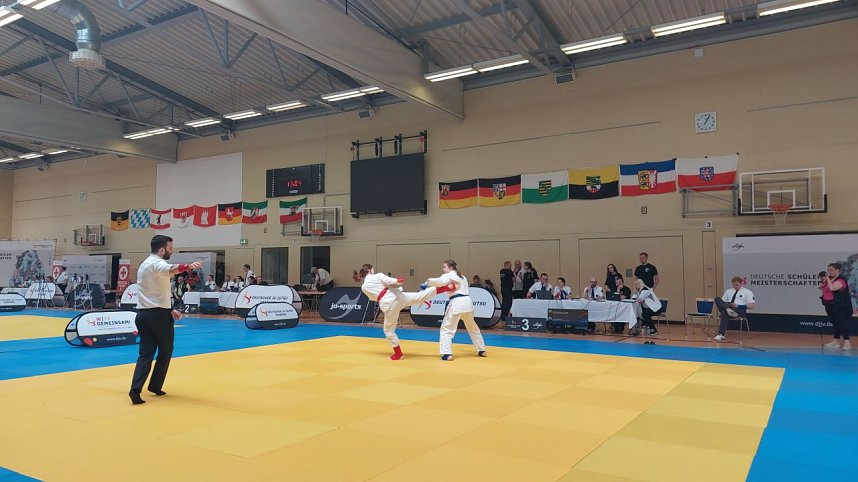 Zwei mal Gold und einmal Bronze brachten die Leinefelder K&auml;mpfer mit nach Hause