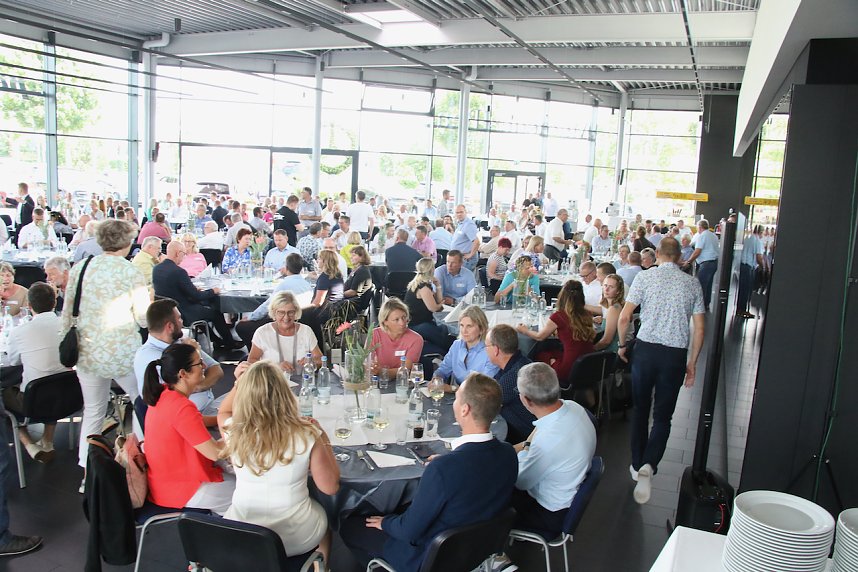 NUV Sommerfest und erste Kandidaten-Diskussion