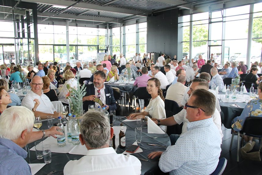 NUV Sommerfest und erste Kandidaten-Diskussion