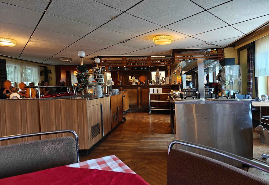 Peter Blei beim Waldspaziergang