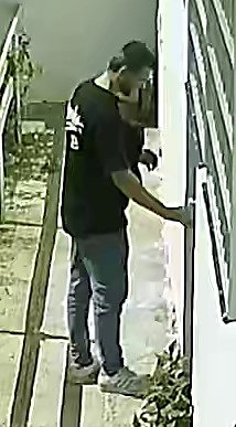 Fotos der mutma&szlig;lichen Cannabis-Anbauer. Wer erkennt diese M&auml;nner?