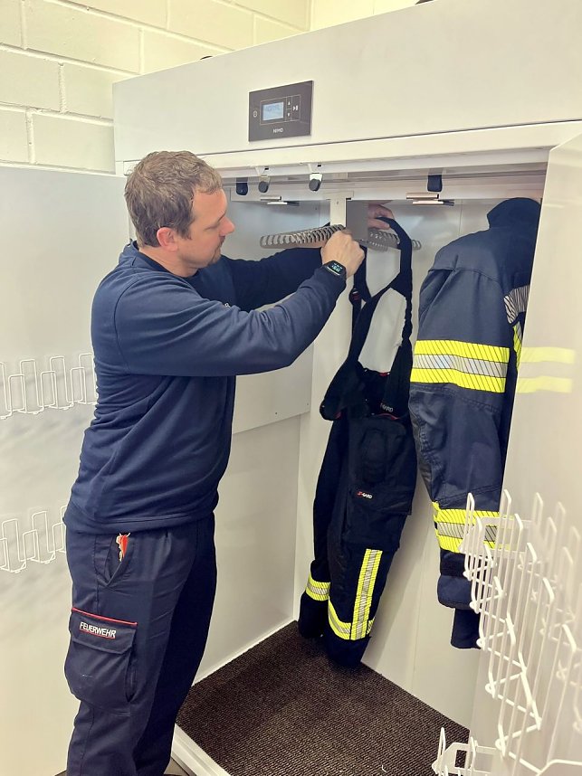 Eine XXL-Waschmaschine f&uuml;r die Feuerwehr