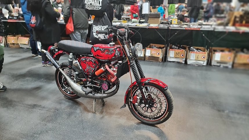 Jede Menge Oldtimer gab es am Wochenende in Erfurt zu sehen.