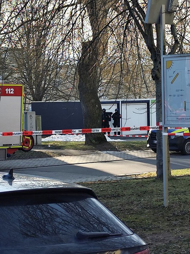 Die Feuerwehr leistete beim Polizeieinsatz in Leinefelde Unterst&uuml;tzung