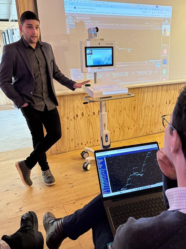 Demonstration der hersteller&uuml;bergreifenden Quantenschl&uuml;ssel-Verteilung (QKD) f&uuml;r kritische Infrastrukturen im Gesundheitskiosk Sundhausen
