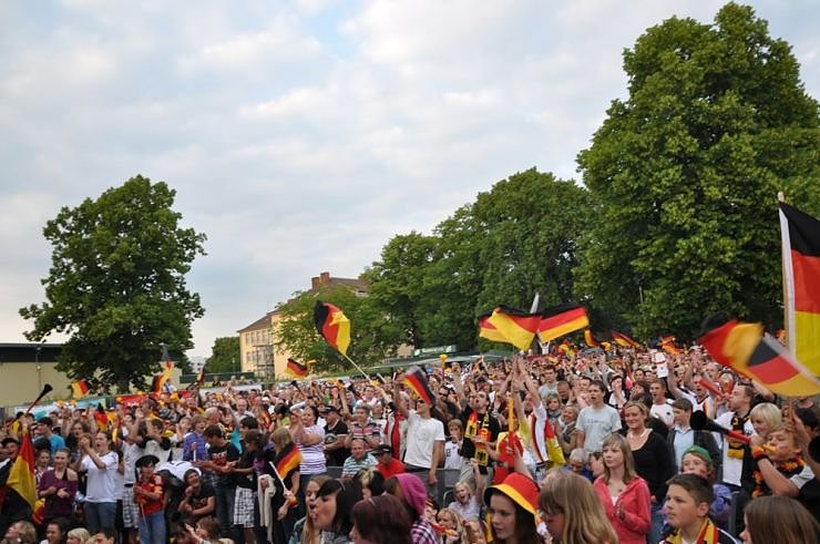 Public Viewing auf den Petersberg