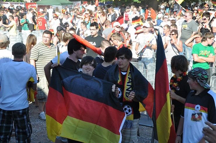 Public Viewing auf den Petersberg