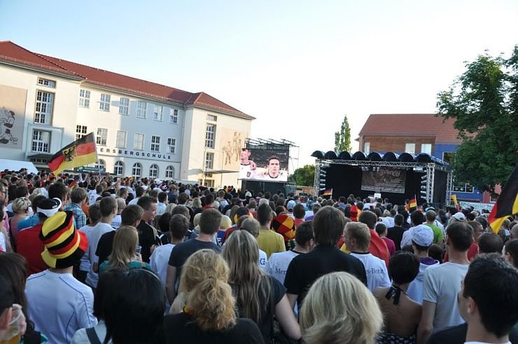Public Viewing auf den Petersberg