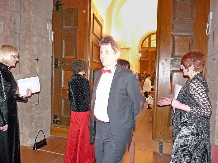 Schlossball er&ouml;ffnet